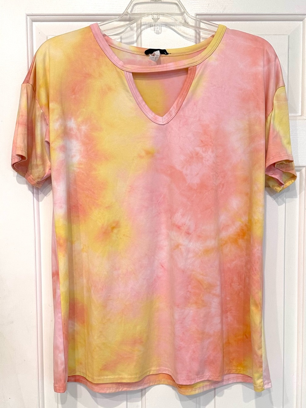 Heimish USA Tie-Dye Keyhole Top – Size XL